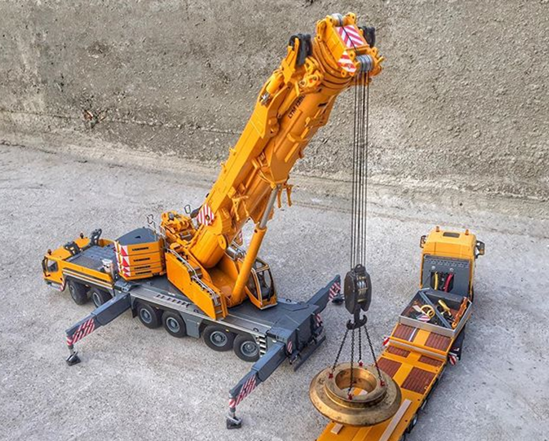 Grue LIEBHERR LTC 1045-3.1 - 3 Essieux par CONRAD CON2109 | Collect World Grue LIEBHERR LTC 1045-3.1 - 3 Essieux par CONRAD CON2109 | Collect World