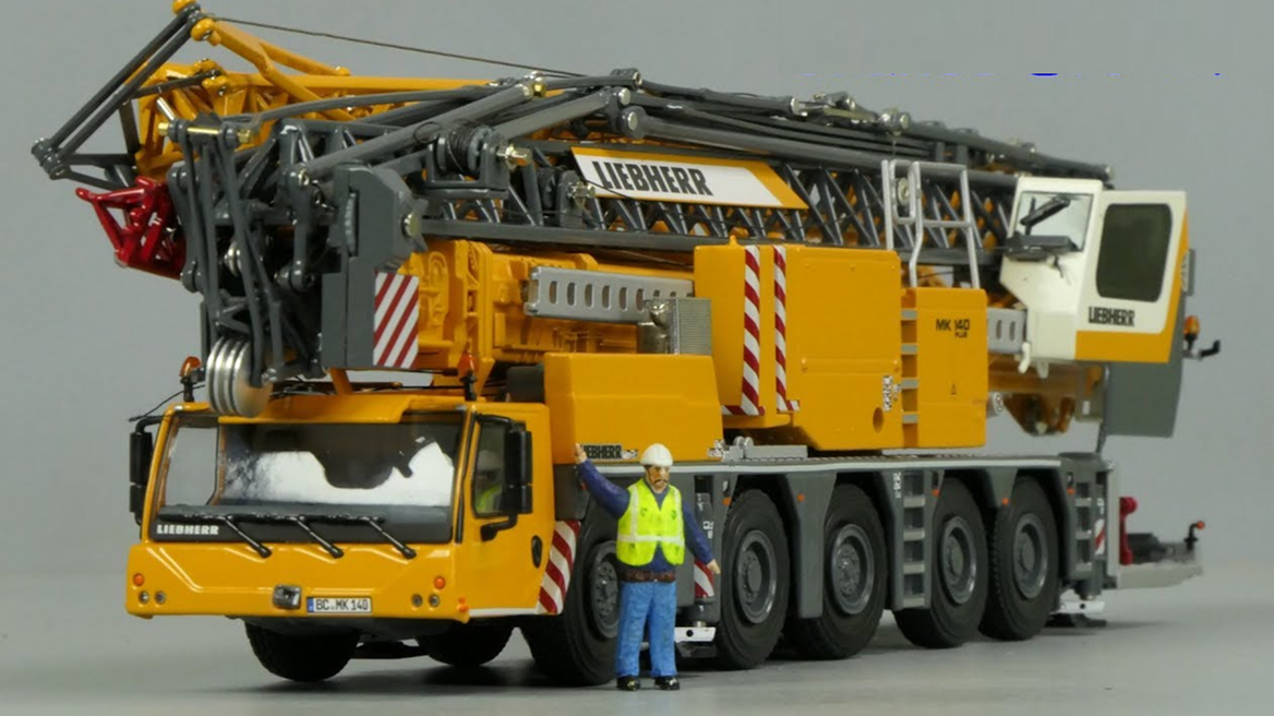 1/50 LIEBHERR MK 140 Mobile Tower Crane – True-Scale Collectibles