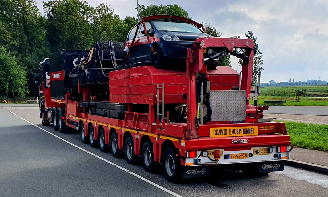 1/50 MAMMOET MB AROCS 6X4 WITH 7 AXLE NOOTEBOOM LOWLOADER + FASSI 1/50 MAMMOET MB AROCS 6X4 WITH 7 AXLE NOOTEBOOM LOWLOADER + FASSI